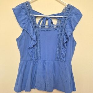 Jun & Ivy Blue Sleeveless Ruffle Blouse – Size M